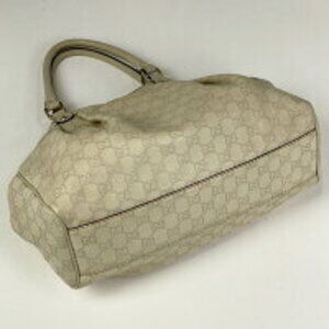 Gucci leather Sukey handbag White Ivory shimmering